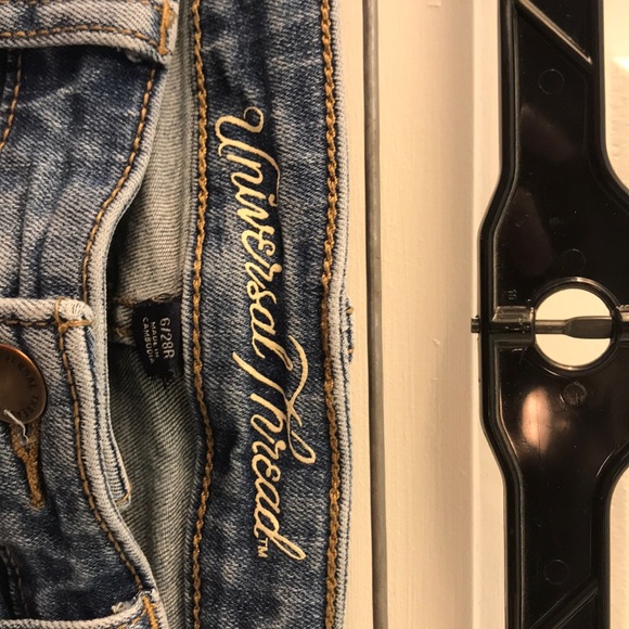 Universal Thread Jeans - Picture 3 of 4